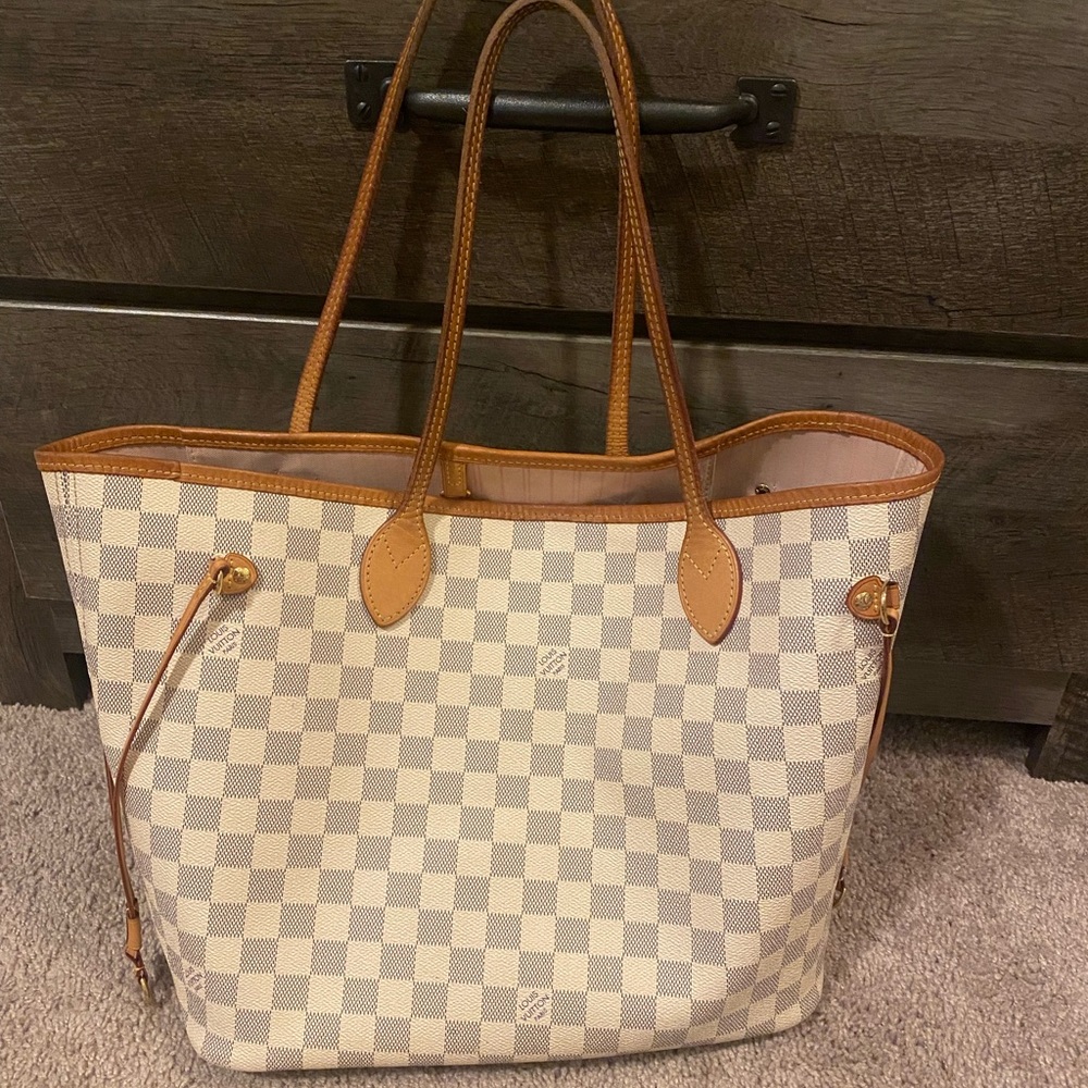 Louis Vuitton purse